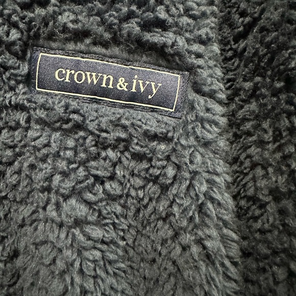 Crown & Ivy fluffy hoodie for men. XL. Never worn. - Picture 3 of 3